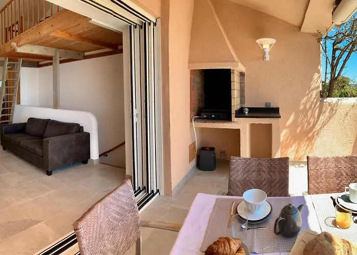 Casa vacanze Maison 4 Pieces, Vue Panoramique, Piscine, Climatisation, Pres De Palombaggia